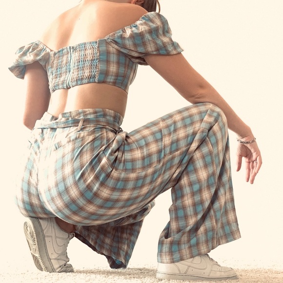 FashionNova Two Piece Blue and Tan Plaid Pant Set - Picture 3 of 3